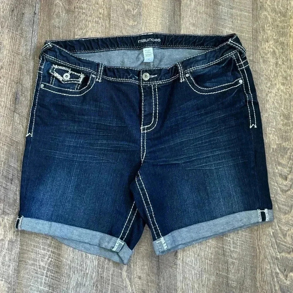 💟➕size Women’s Maurices  Jean Shorts - Picture 3 of 12